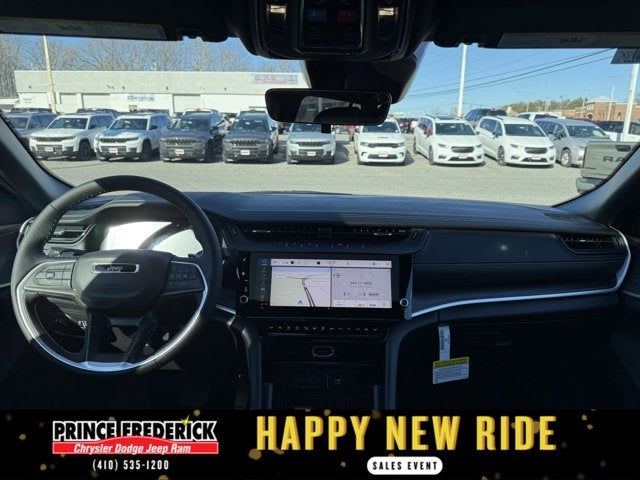 2026 Jeep Grand Cherokee Laredo Altitude