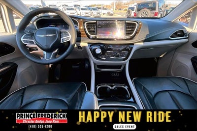 2023 Chrysler Pacifica Hybrid Limited