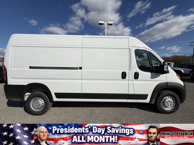 2026 RAM ProMaster Cargo Van Tradesman