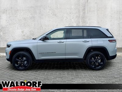 2025 Jeep Grand Cherokee LAR