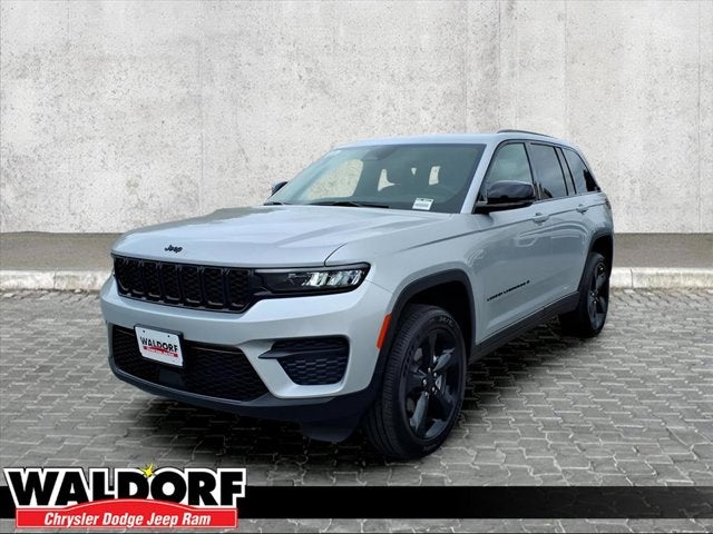 2025 Jeep Grand Cherokee LAR