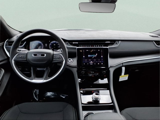 2025 Jeep Grand Cherokee LAR