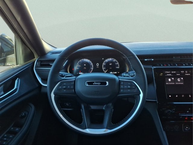 2025 Jeep Grand Cherokee LAR