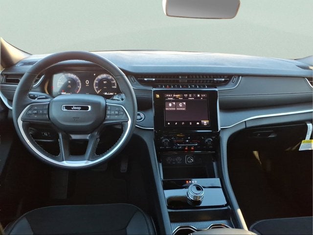 2025 Jeep Grand Cherokee LAR