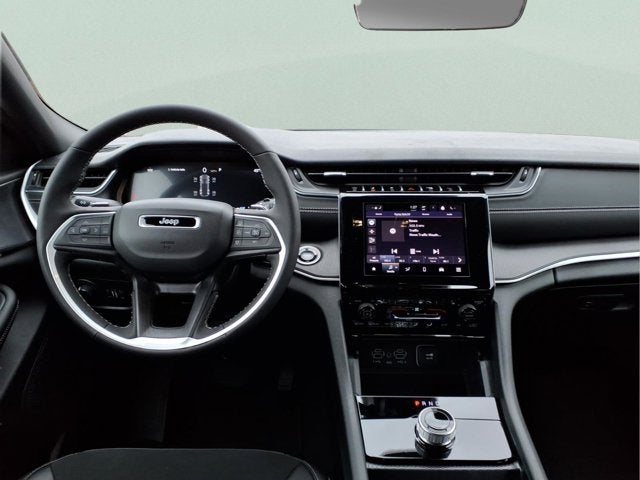 2025 Jeep Grand Cherokee LAR