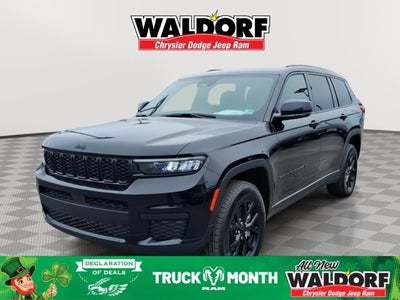 2026 Jeep Grand Cherokee Laredo Altitude
