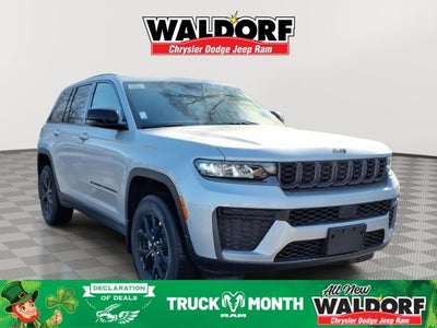 2026 Jeep Grand Cherokee Laredo Altitude