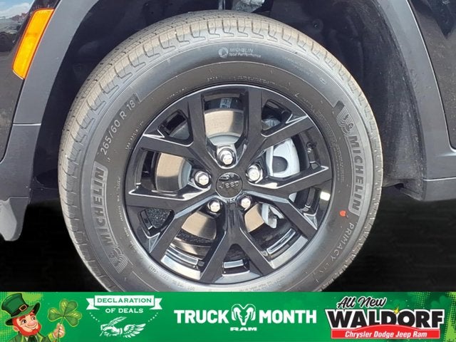 2026 Jeep Grand Cherokee Laredo Altitude