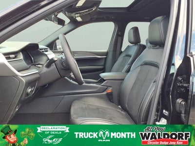 2026 Jeep Grand Cherokee Laredo Altitude