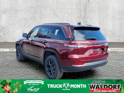 2026 Jeep Grand Cherokee Laredo Altitude