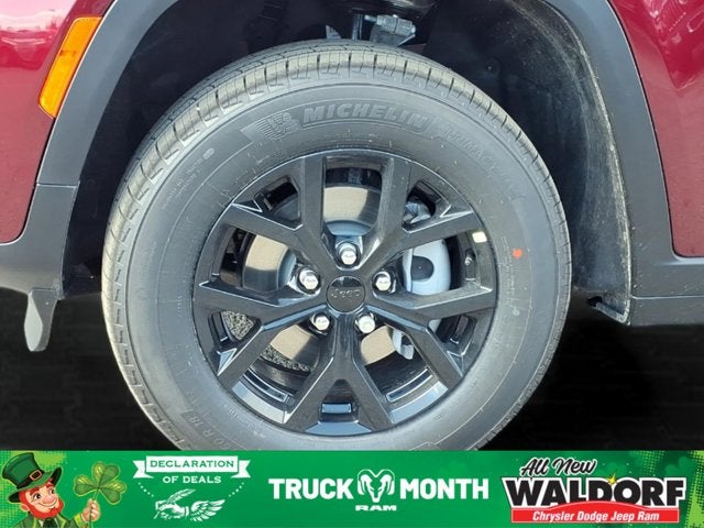 2026 Jeep Grand Cherokee Laredo Altitude