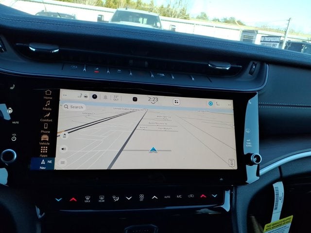 2026 Jeep Grand Cherokee Laredo Altitude