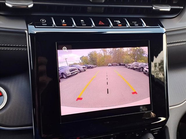 2025 Jeep Grand Cherokee Laredo X