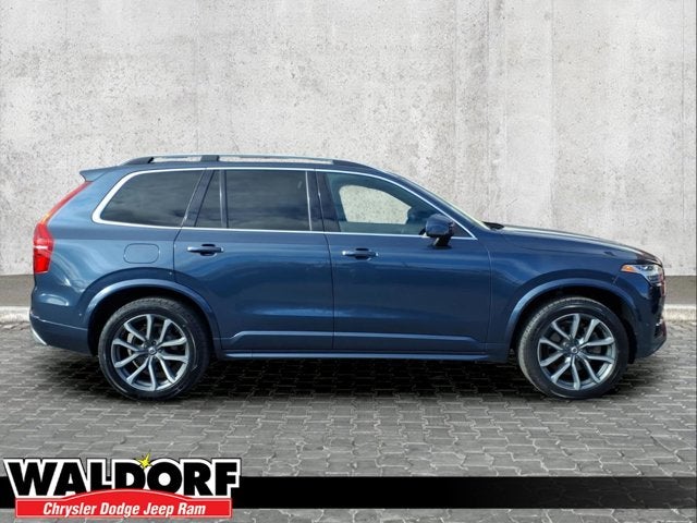 2019 Volvo XC90 Momentum