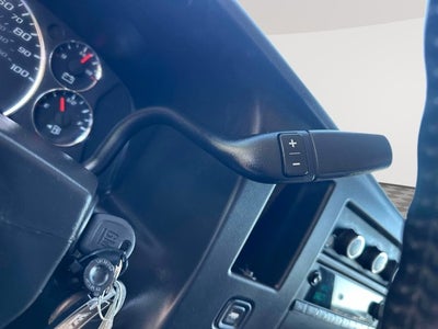 2023 Chevrolet Express Passenger LS