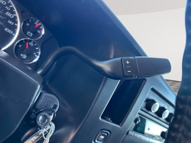 2023 Chevrolet Express Passenger LS