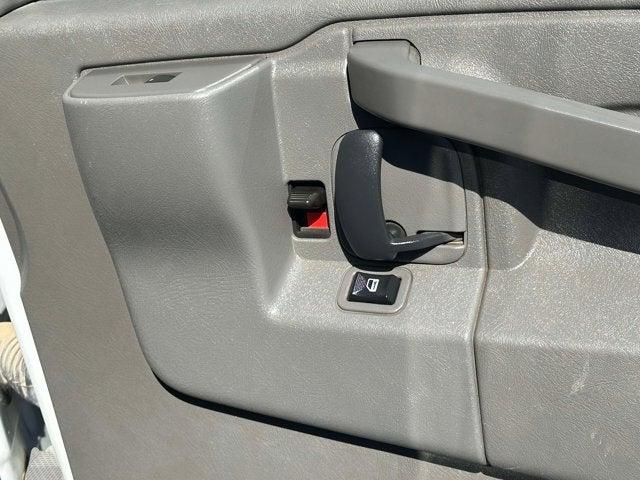 2023 Chevrolet Express Passenger LS