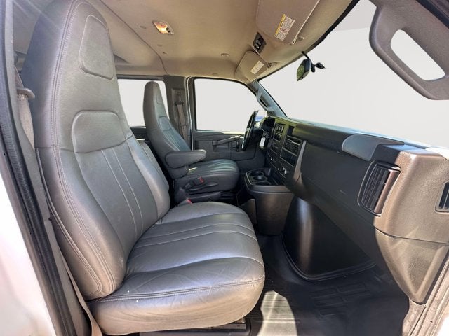 2023 Chevrolet Express Passenger LS