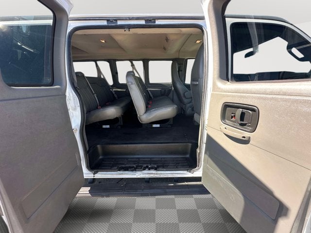 2023 Chevrolet Express Passenger LS