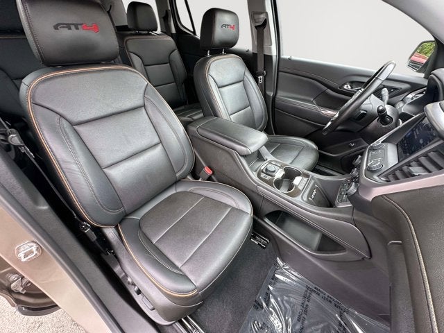 2022 GMC Acadia AT4