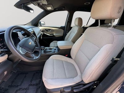2023 Chevrolet Traverse LS