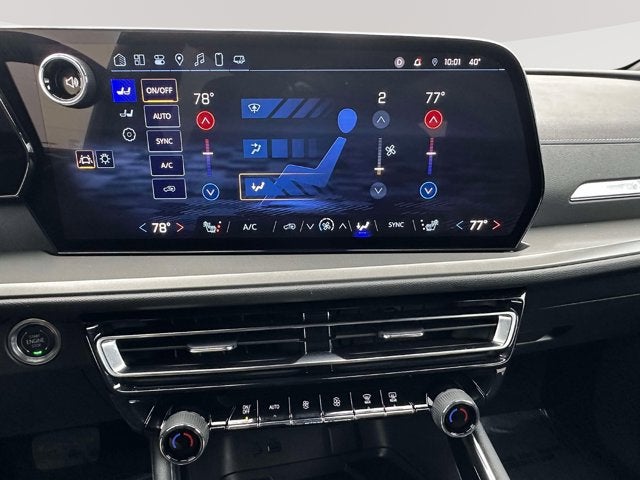 2025 Chevrolet Traverse FWD LT