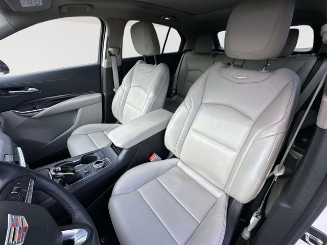 2022 Cadillac XT4 AWD Luxury