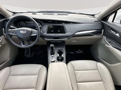 2022 Cadillac XT4 AWD Luxury