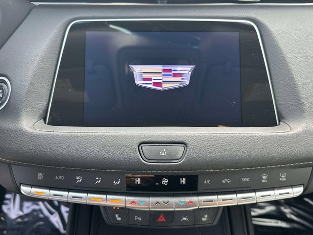 2022 Cadillac XT4 AWD Luxury