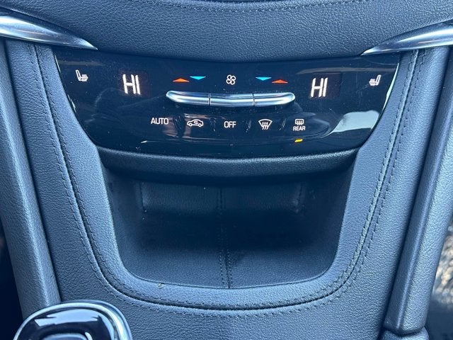 2022 Cadillac XT5 AWD Premium Luxury