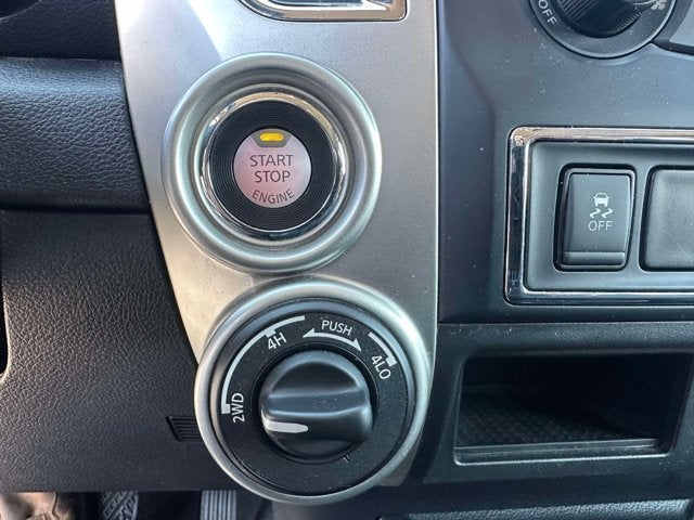 2017 Nissan Titan SV