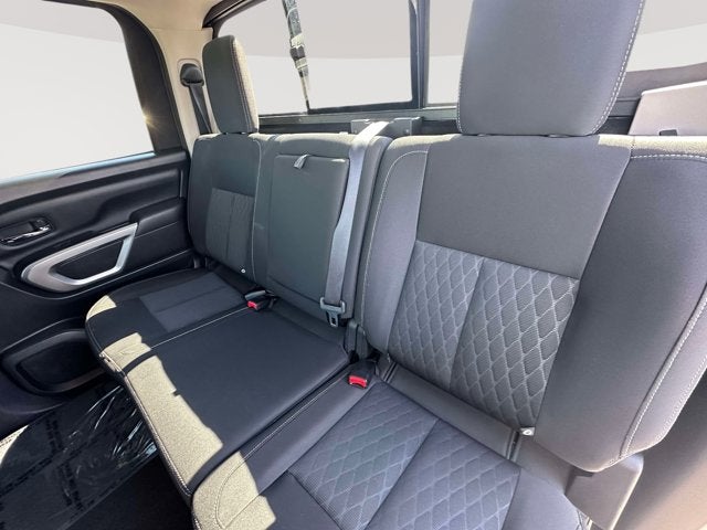 2017 Nissan Titan SV