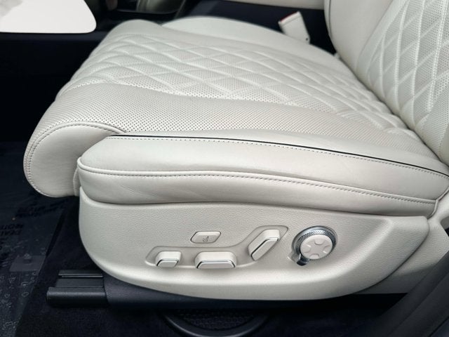 2023 Genesis GV80 Base