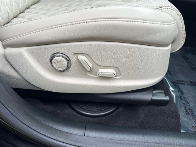 2023 Genesis GV80 Base