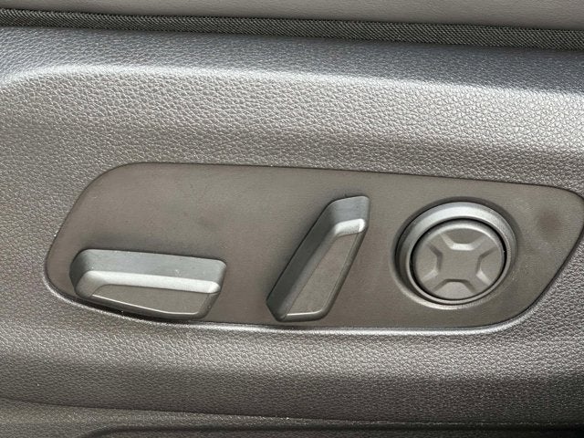 2024 Kia Carnival SX