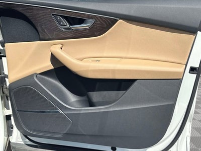 2019 Audi Q8 Premium Plus