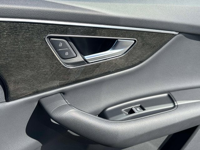 2022 Audi Q7 Premium Plus