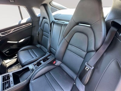 2018 Porsche Panamera Base