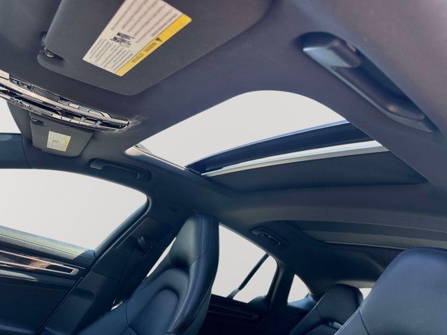 2018 Porsche Panamera Base