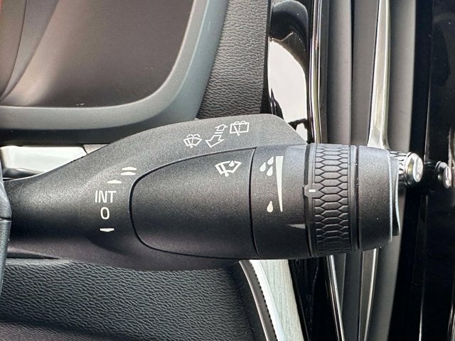 2021 Volvo V60 Cross Country Base