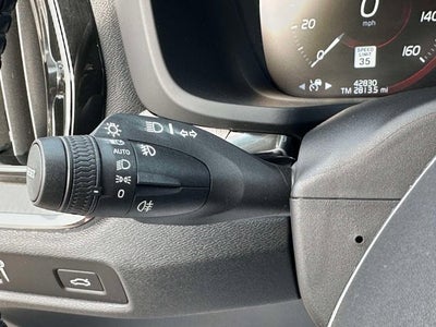 2021 Volvo V60 Cross Country Base