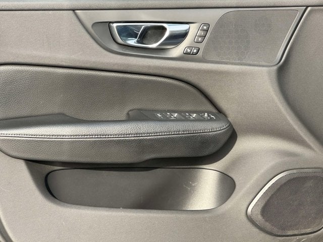 2021 Volvo V60 Cross Country Base