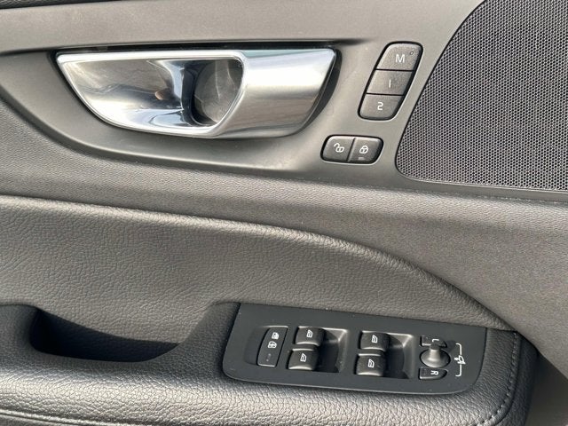 2021 Volvo V60 Cross Country Base