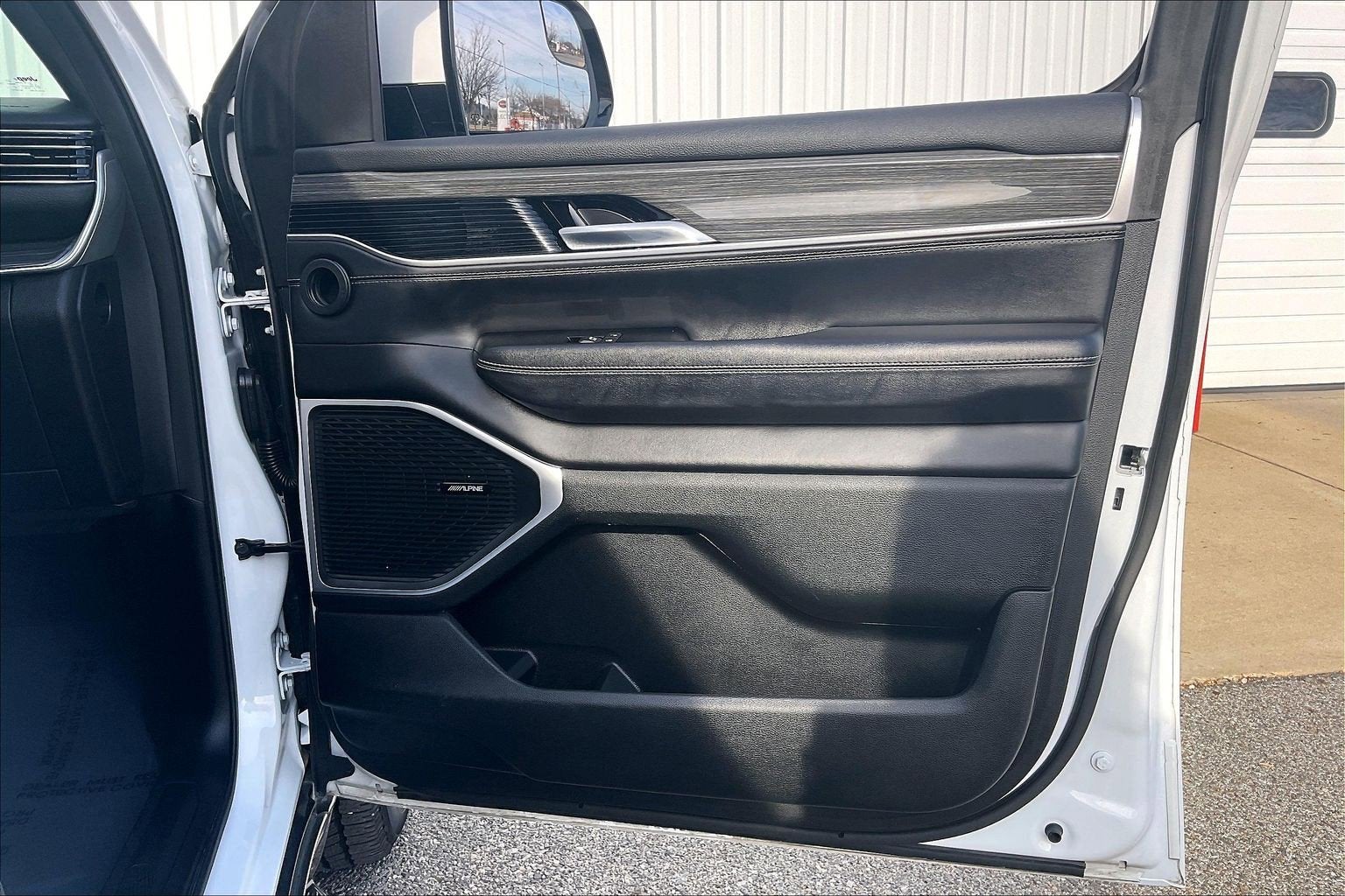 2022 Jeep Wagoneer Series II