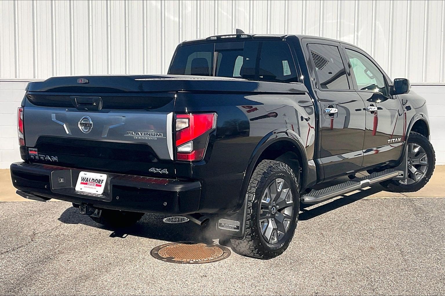2022 Nissan Titan Platinum Reserve