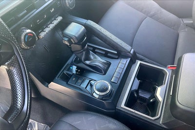 2025 Toyota Tacoma 4WD SR5