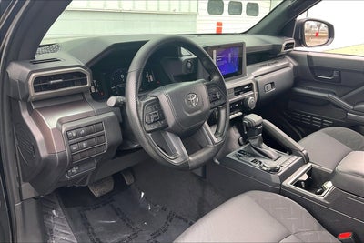 2025 Toyota Tacoma 4WD SR5