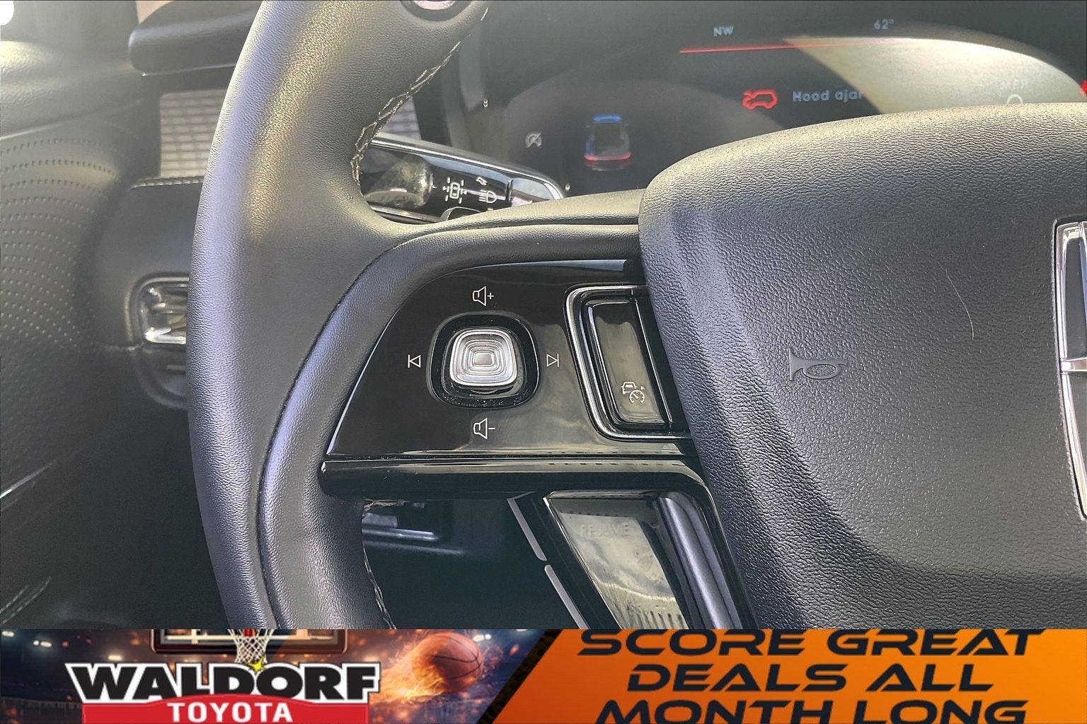 2023 Lincoln Corsair Standard