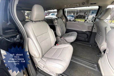 2019 Toyota Sienna XLE