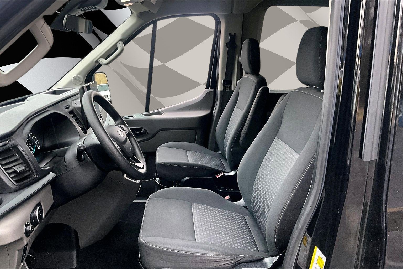 2022 Ford Transit Passenger Wagon XLT